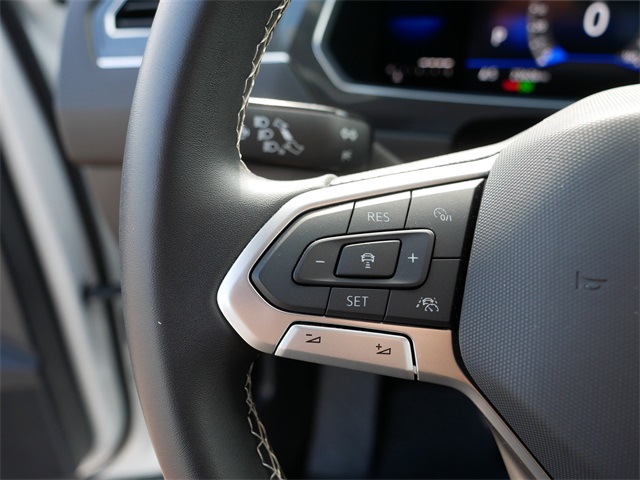 2022 Volkswagen Tiguan SE photo 21