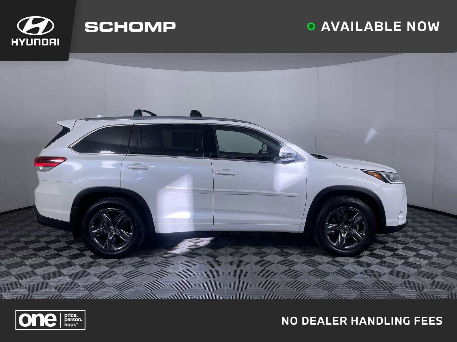 2018 Toyota Highlander Limited Platinum's photo