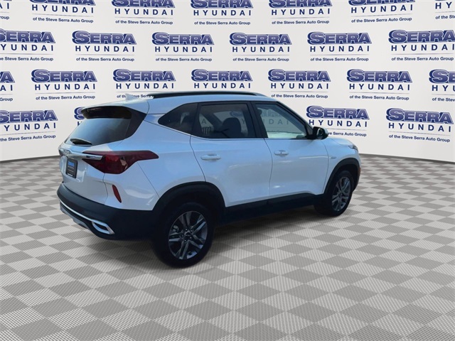 2023 Kia Seltos S photo 6