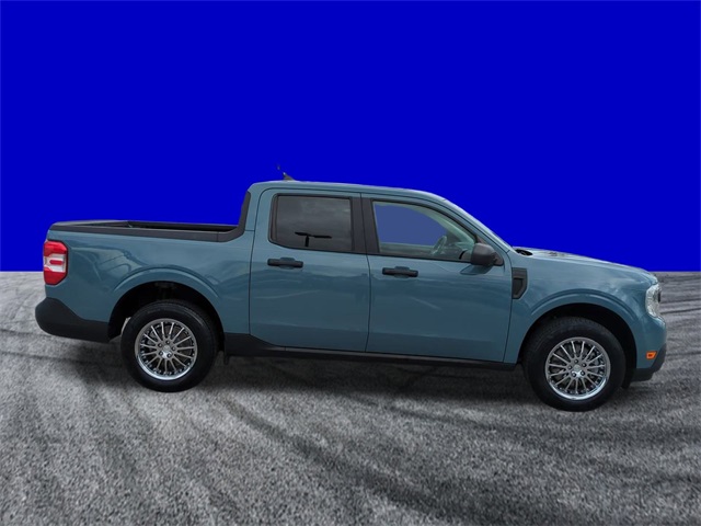 2022 Ford Maverick XL photo 3