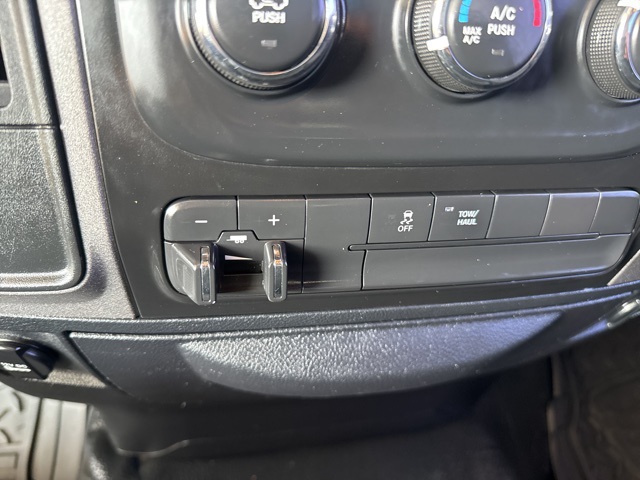 2018 Ram 2500 Tradesman photo 26