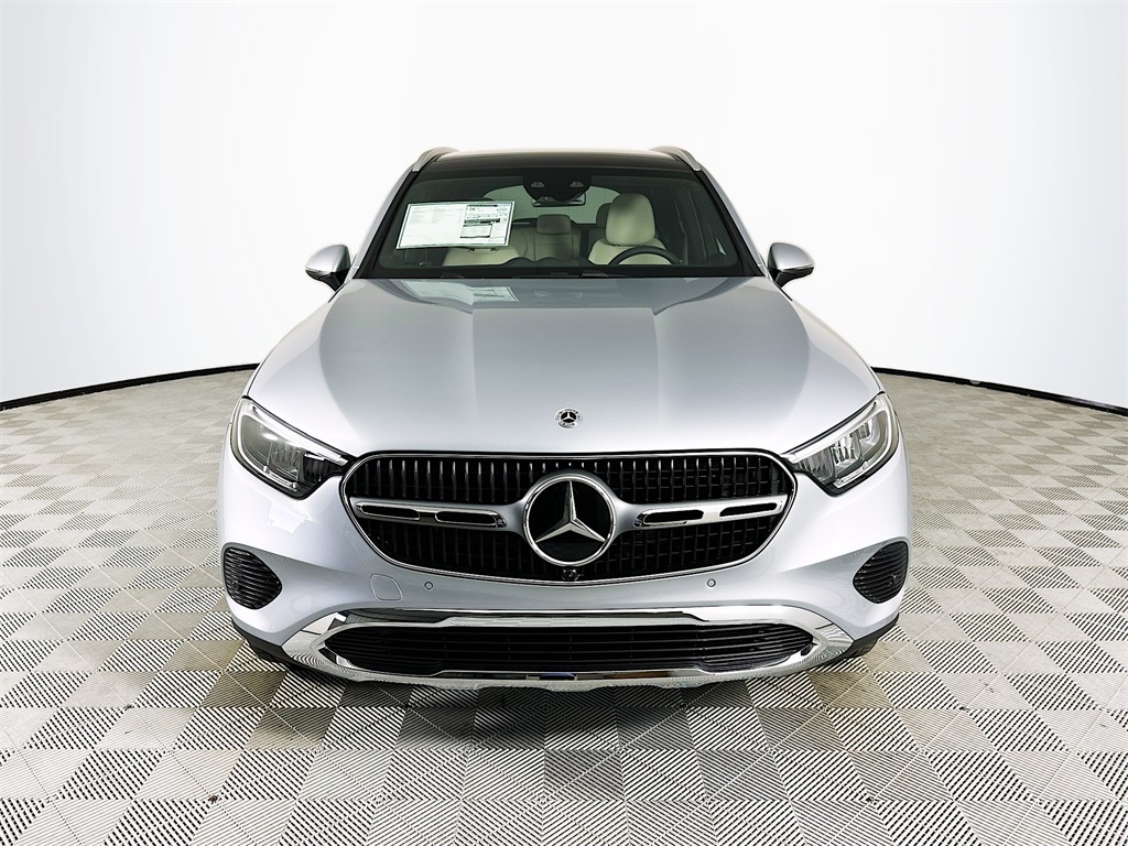 2026 Mercedes Benz GLC 300 4MATIC photo 2