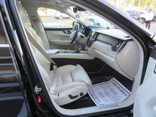 2018 Volvo XC60 Inscription photo 14