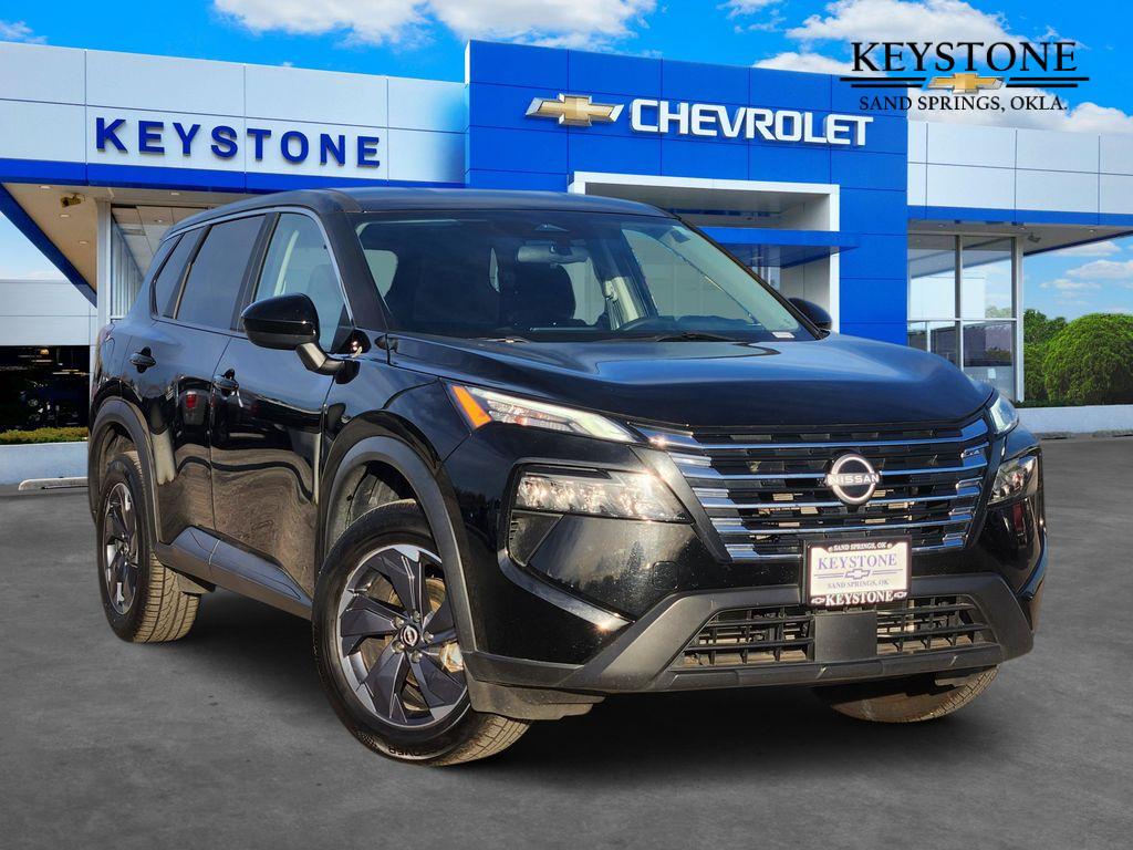 2024 Nissan Rogue SV's photo