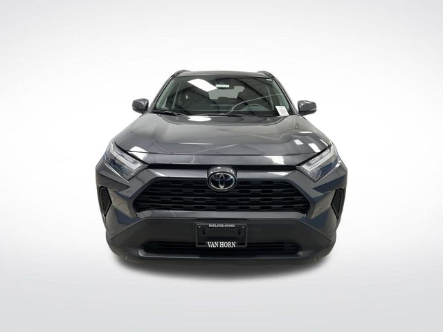 2024 Toyota RAV4 XLE photo 9