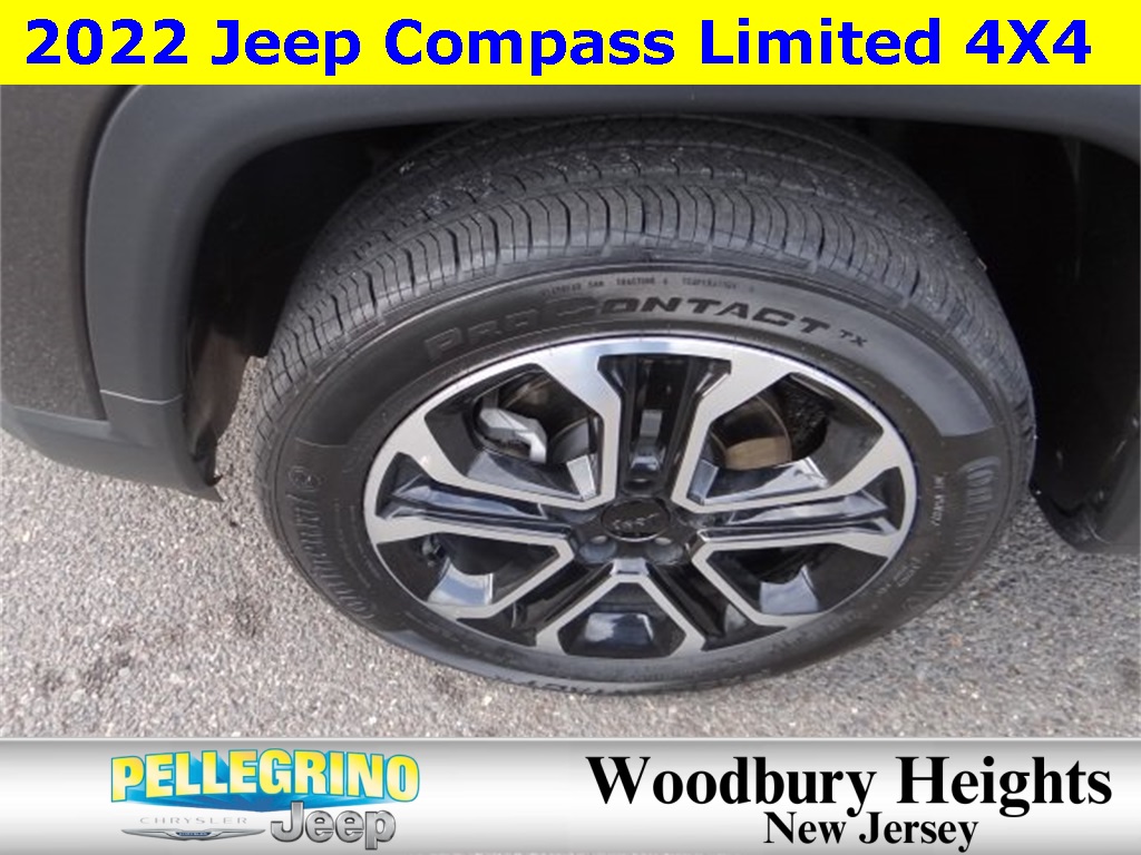 2022 Jeep Compass Limited photo 8