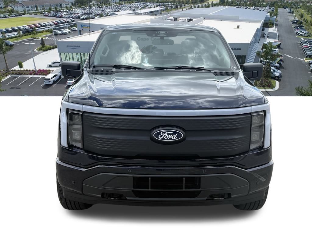 2025 Ford F-150 Lightning photo 6