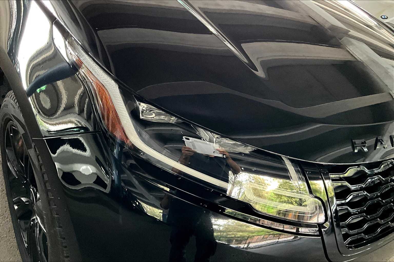 2023 Land Rover Range Rover Velar R-Dynamic S photo 22