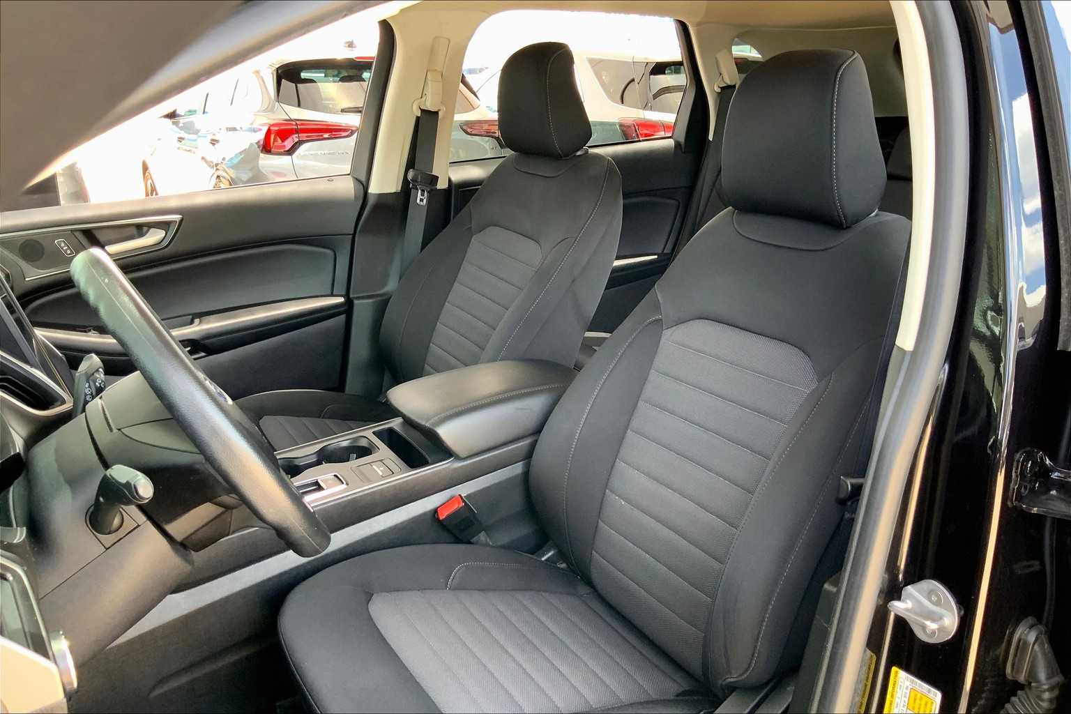 2022 Ford Edge SE photo 14