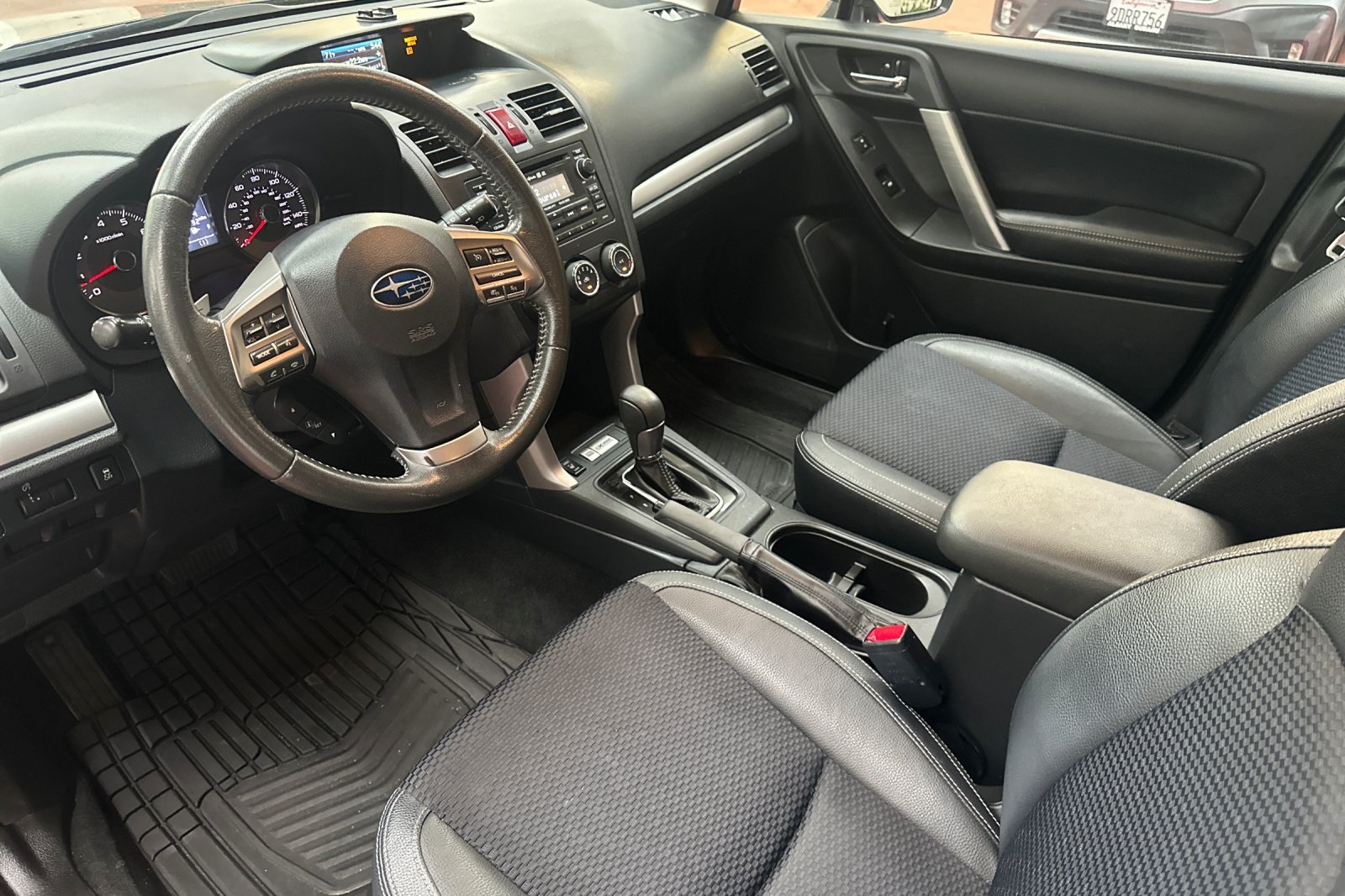 2015 Subaru Forester 2.0XT Premium photo 10
