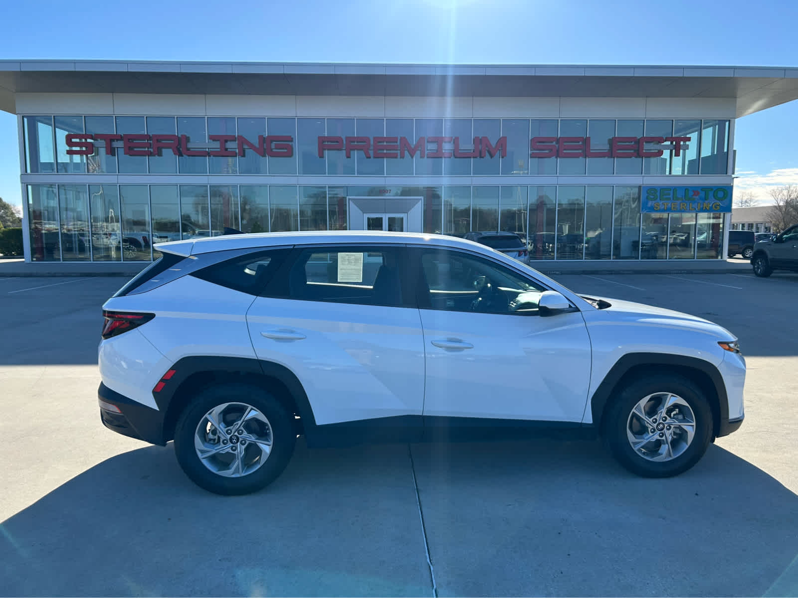 2022 Hyundai Tucson SE's photo