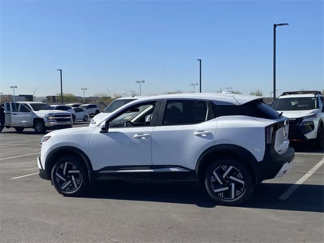 2025 Nissan Kicks SV photo 3