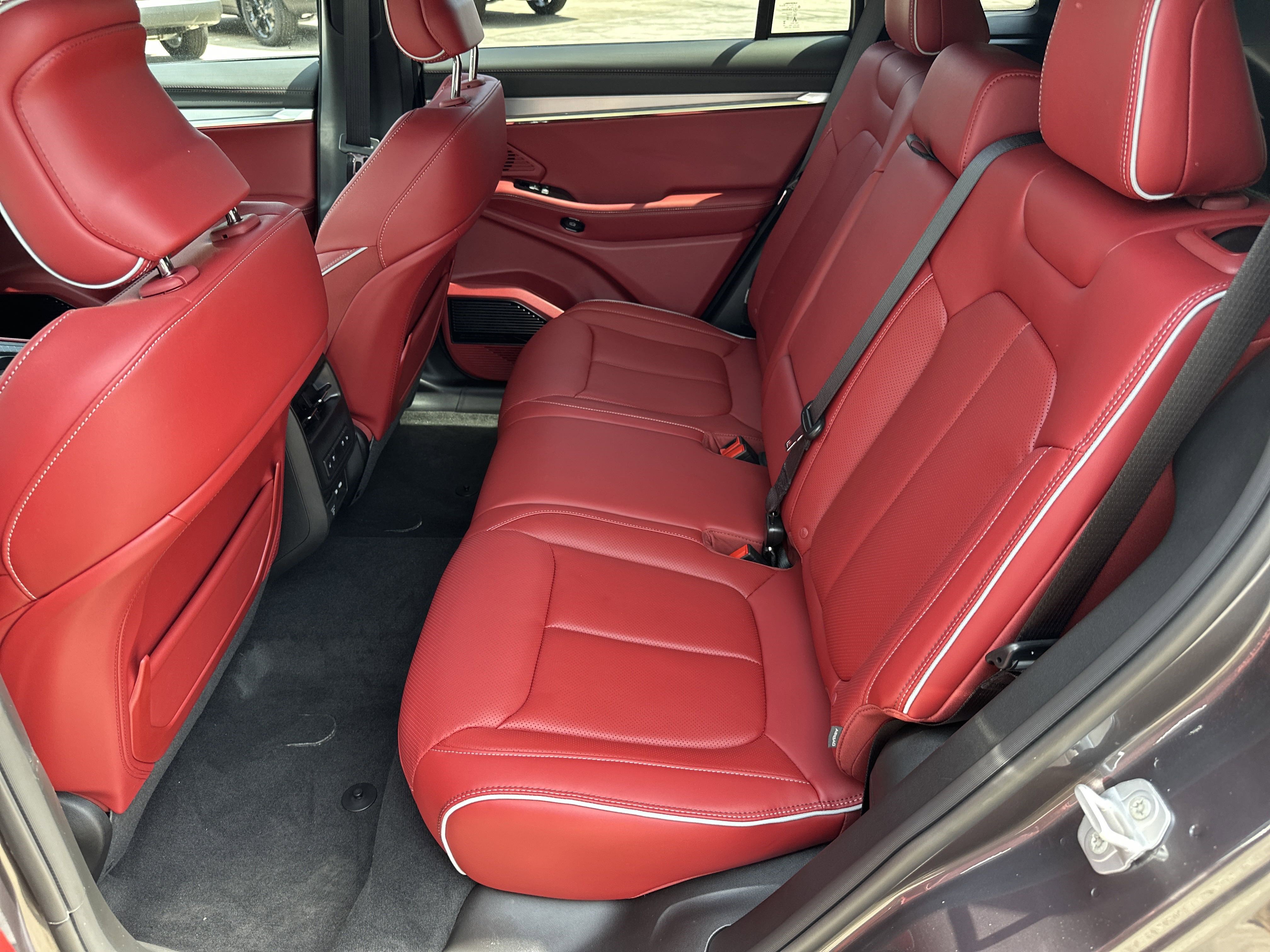2025 Jeep Wagoneer S Launch Edition photo 6