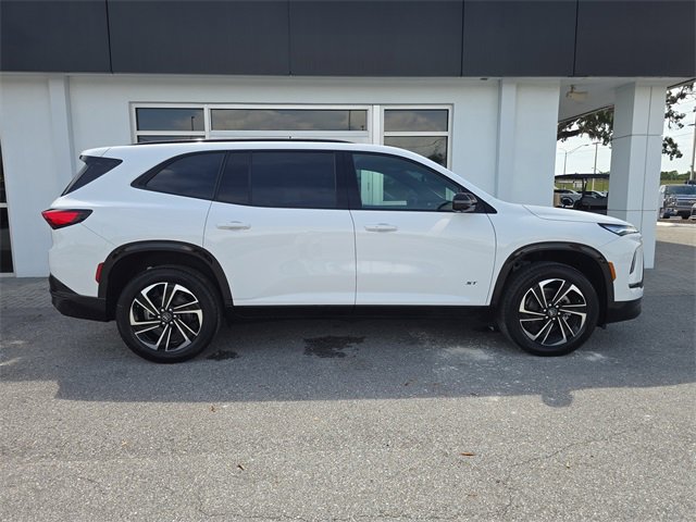 2026 Buick Enclave Sport Touring photo 4