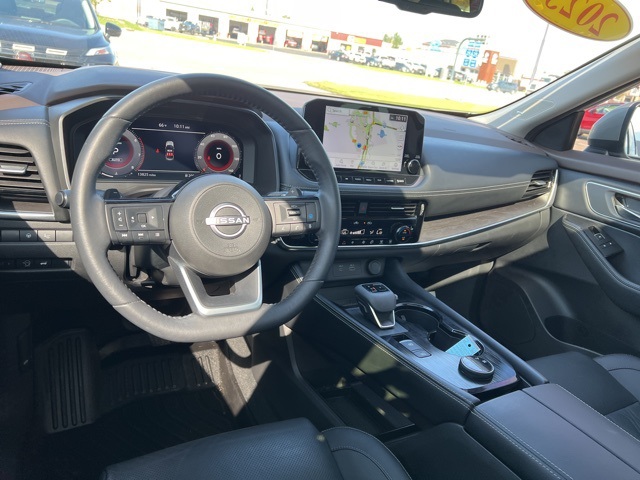 2023 Nissan Rogue Platinum photo 19