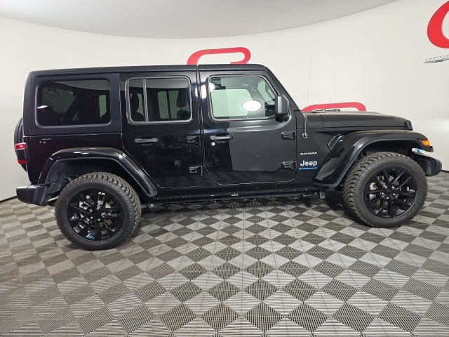 2023 Jeep Wrangler Sahara 4xe photo 8