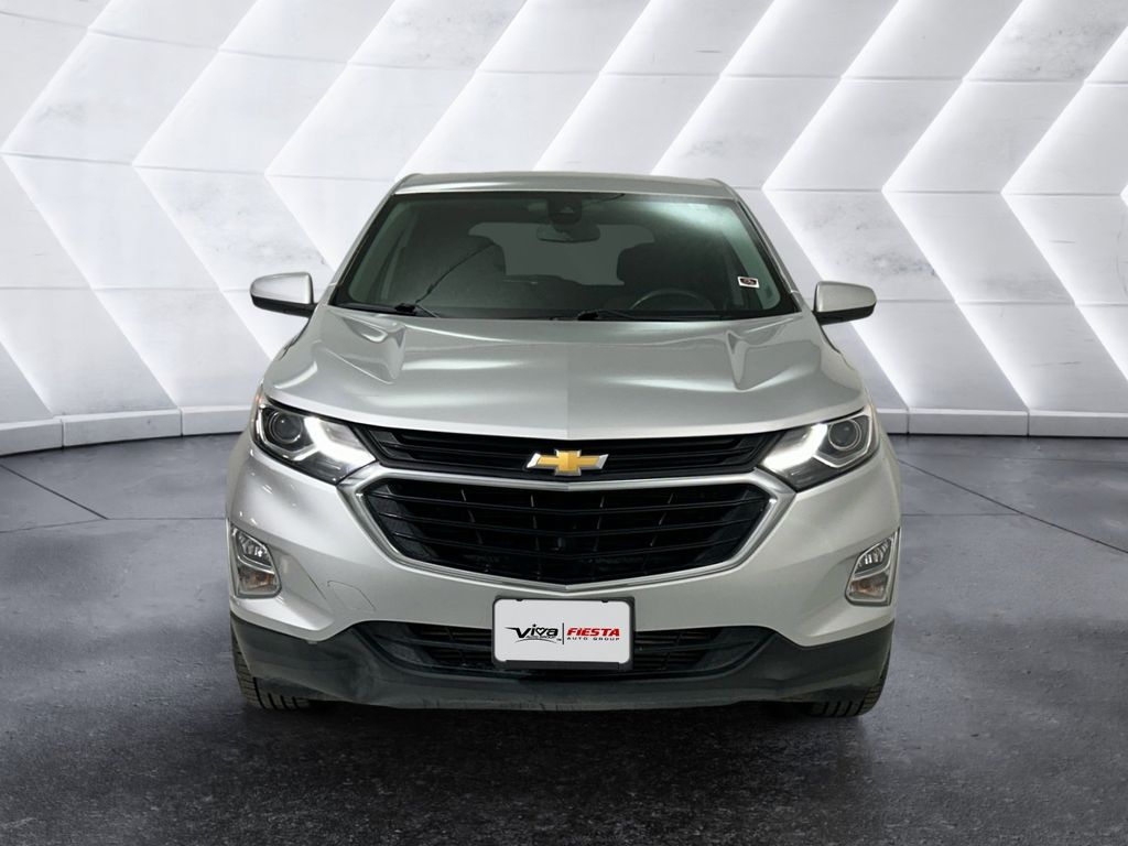 2020 Chevrolet Equinox LT photo 2