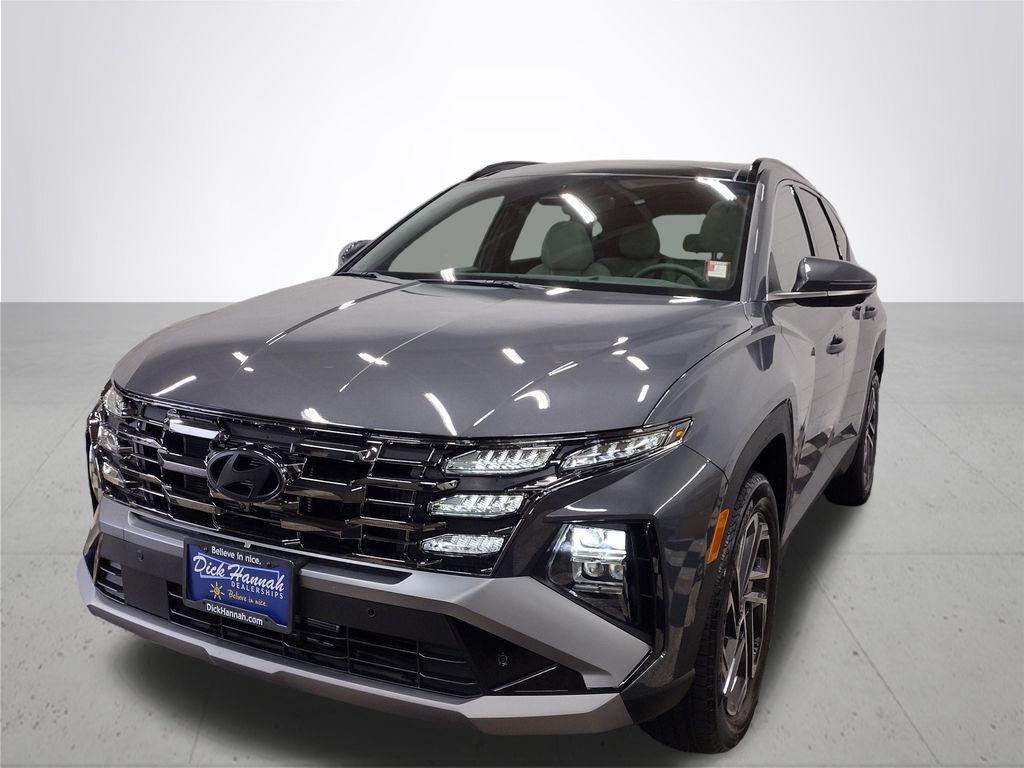 2026 Hyundai Tucson Hybrid Limited photo 2