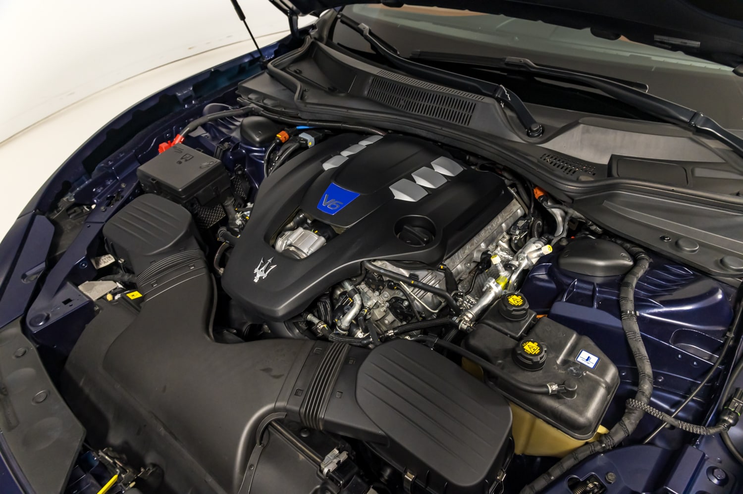 2021 Maserati Ghibli S Q4 photo 35
