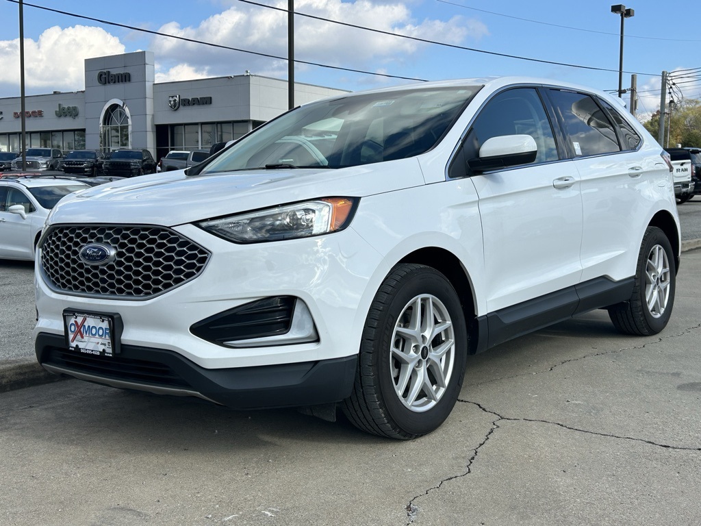 2023 Ford Edge SEL photo 2