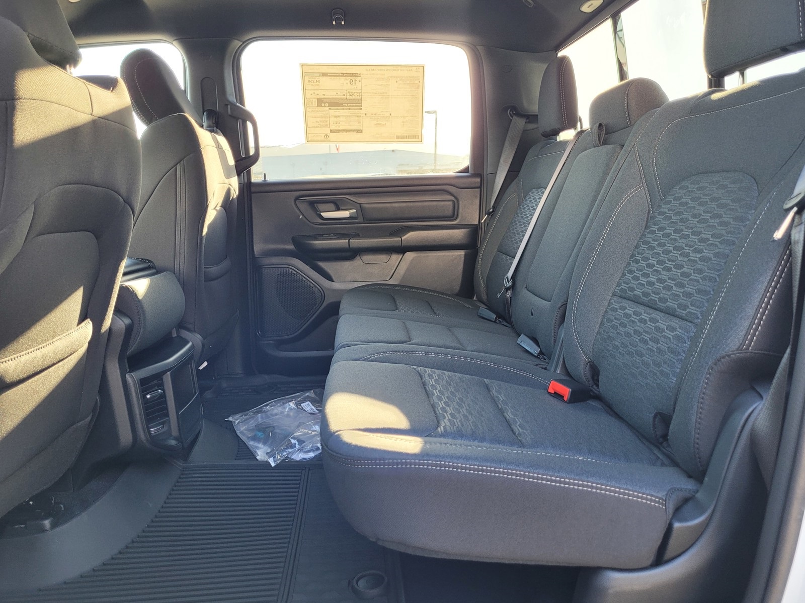 2025 Ram 1500 Tradesman photo 8