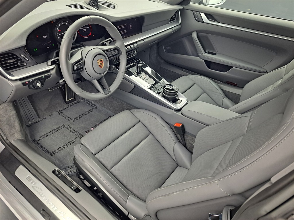 2024 Porsche 911 4S photo 4