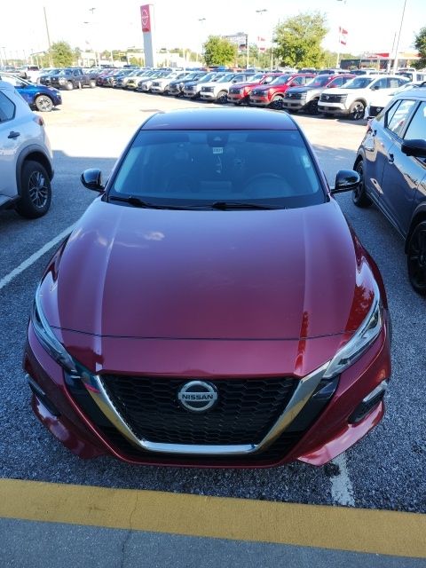 2021 Nissan Altima 2.5 SR photo 2