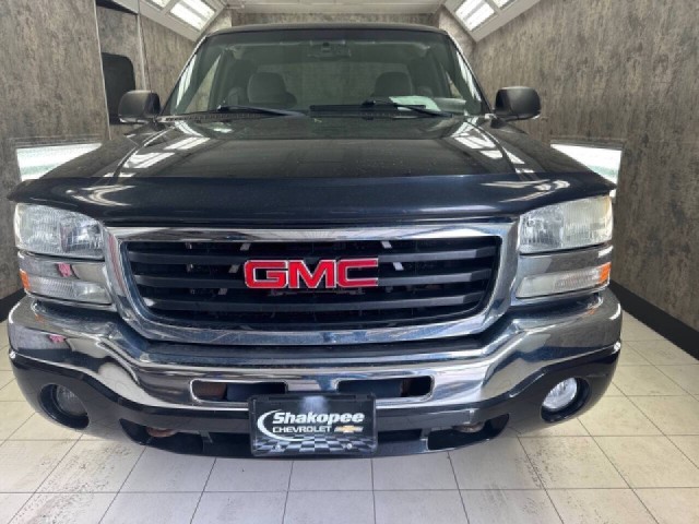 Used 2004 GMC Sierra 1500 SLE with VIN 2GTEK19T441237989 for sale in Shakopee, Minnesota