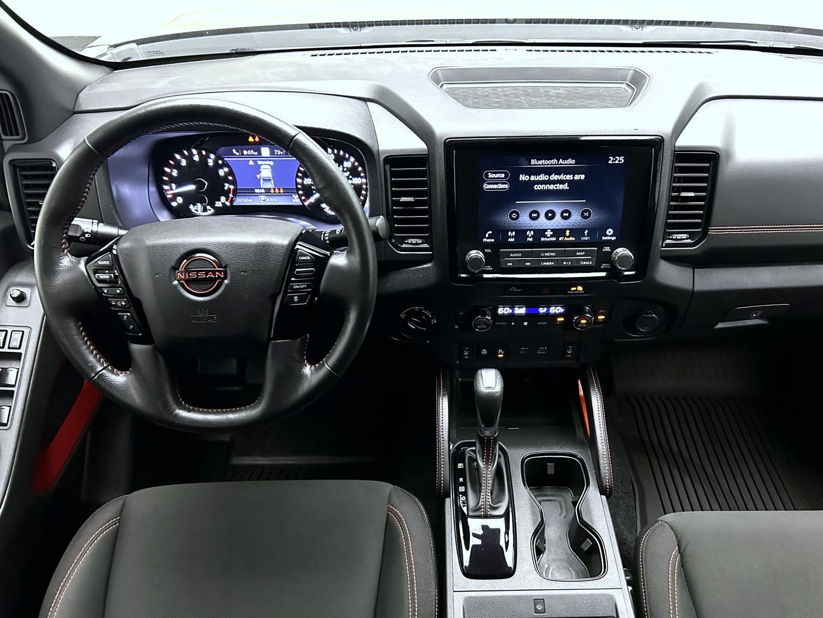 2023 Nissan Frontier PRO-4X photo 12