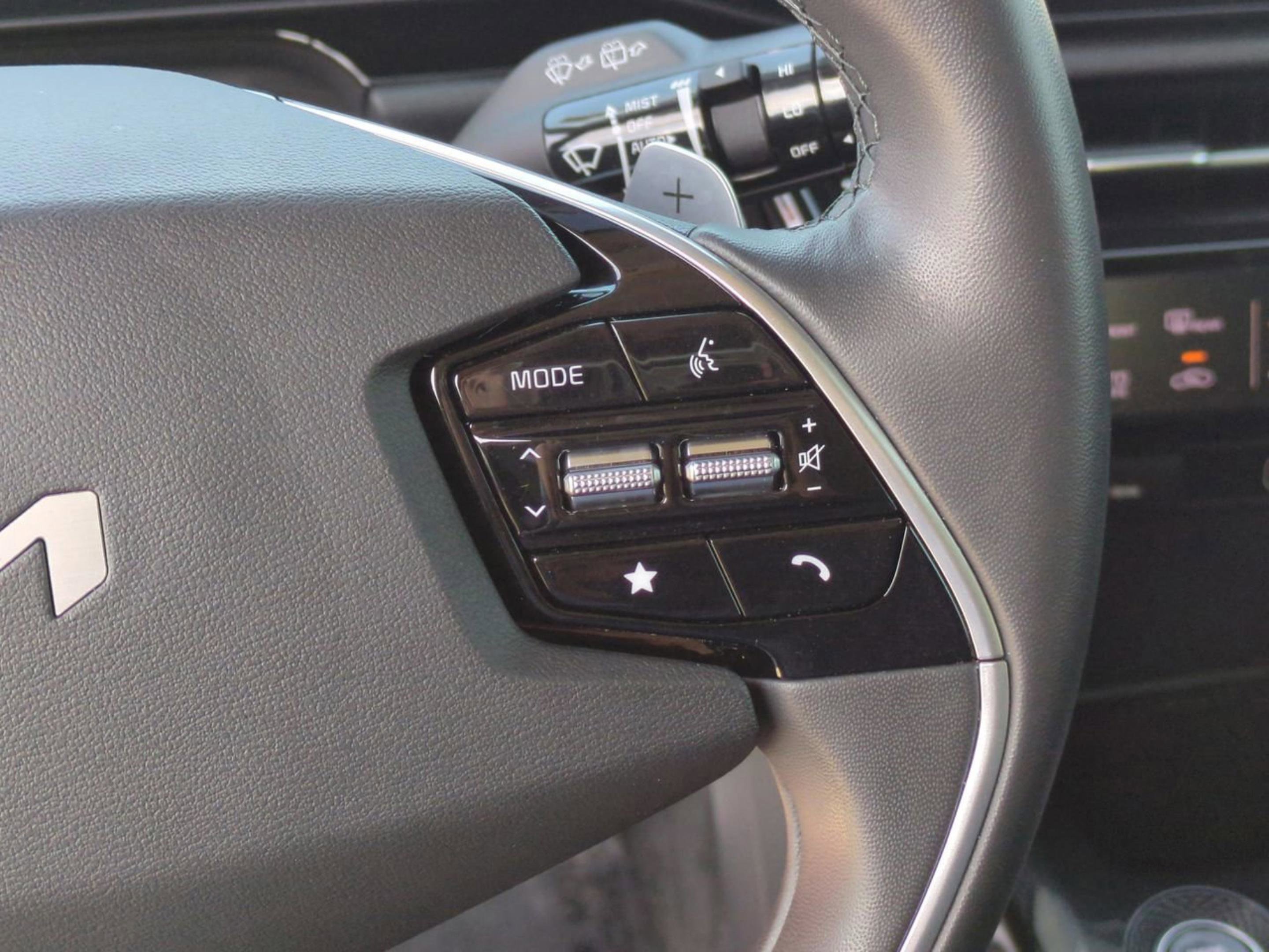 2023 Kia Niro EX Touring photo 28