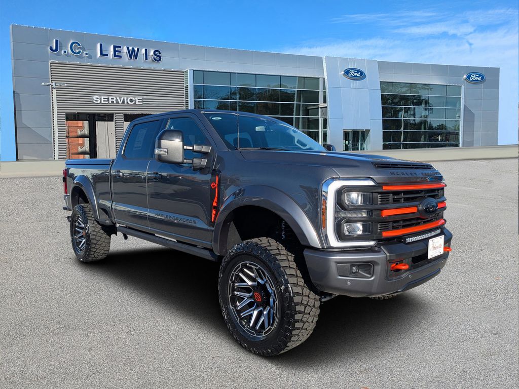 2025 Ford F-250 Super Duty Lariat's photo