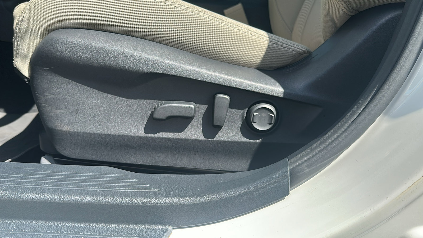 2022 Subaru Legacy Premium photo 8