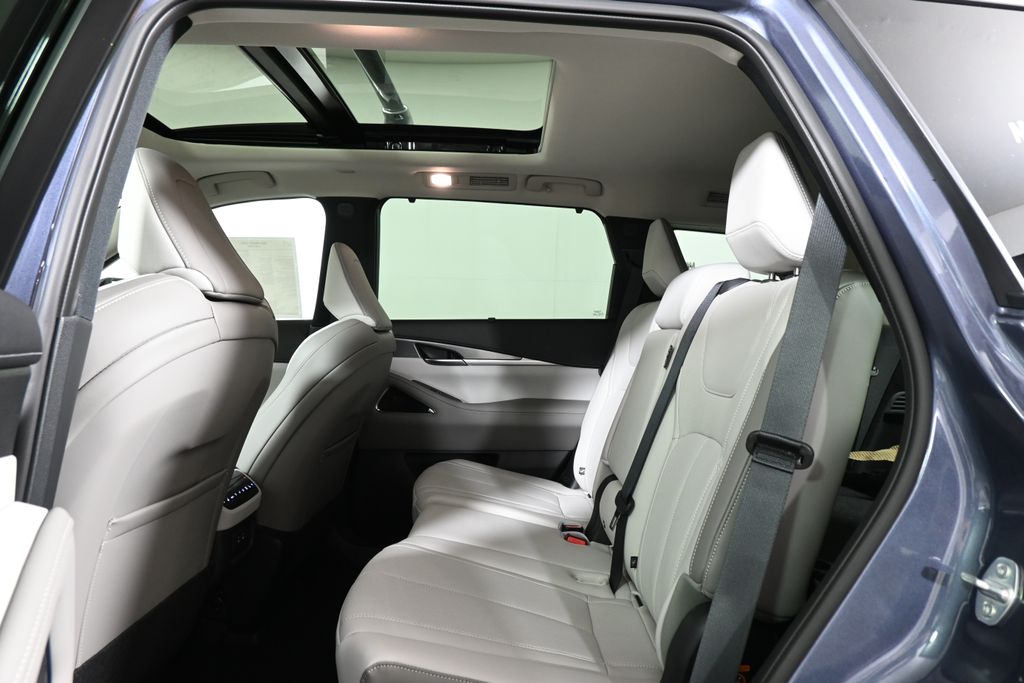 2026 Infiniti QX60 Luxe AWD photo 26