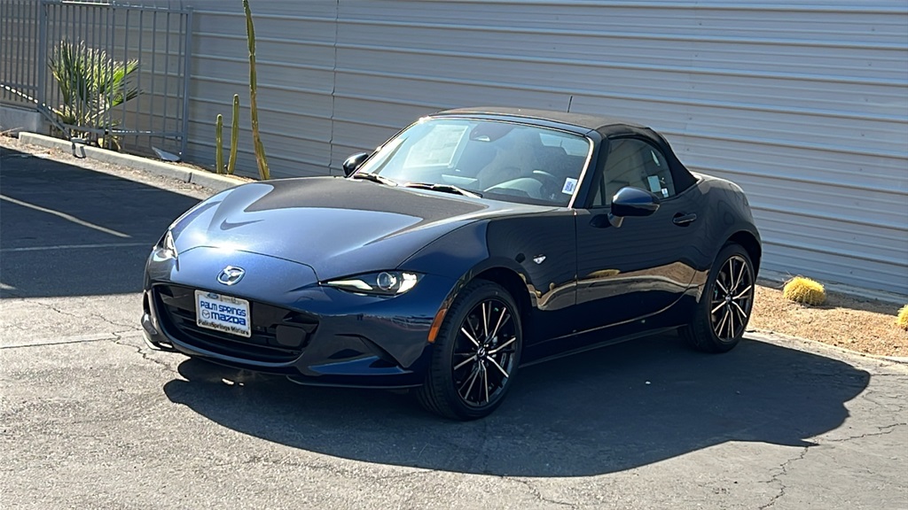 2025 Mazda MX-5 Miata Miata Grand Touring photo 3