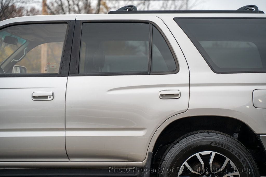 1996 Toyota 4Runner SR5 V6 photo 3