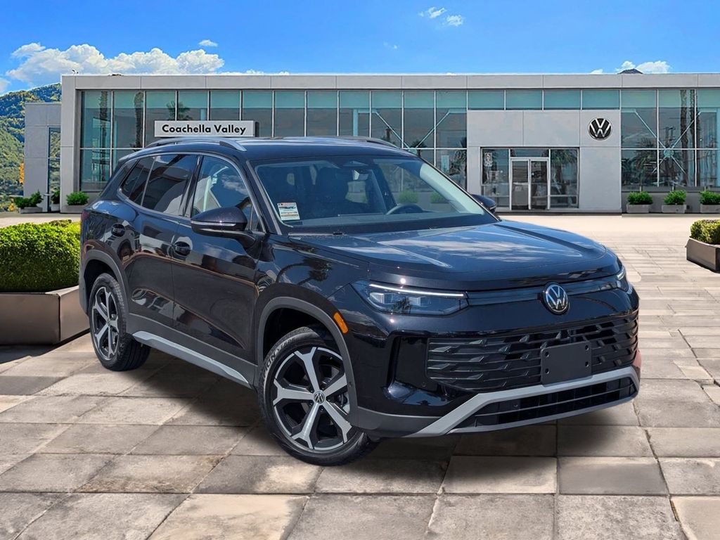 2025 Volkswagen Tiguan SE's photo