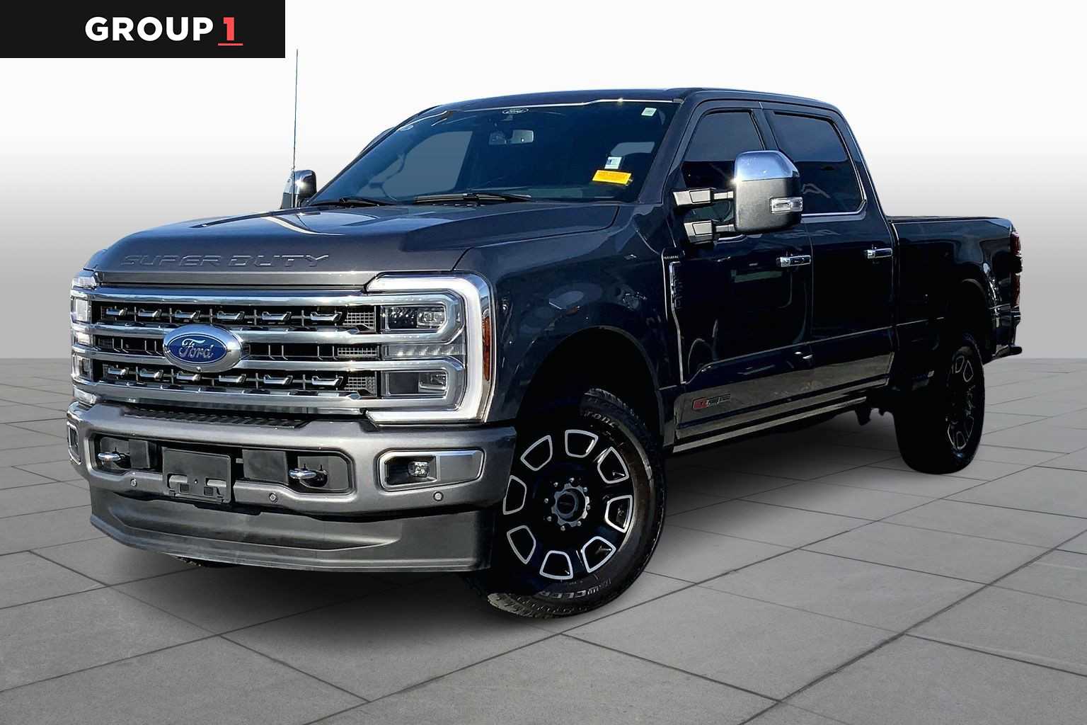 2024 Ford F-250 Super Duty Platinum's photo