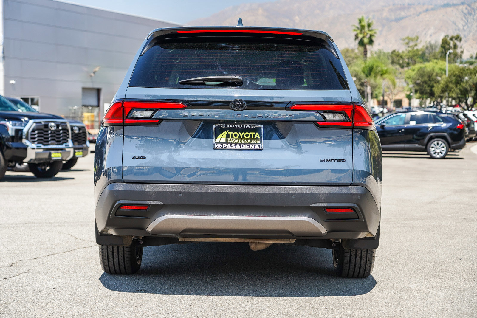 2024 Toyota Grand Highlander Limited photo 7
