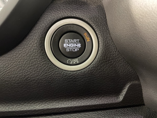 2022 Ram 3500 Laramie photo 25