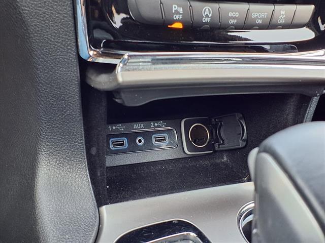 2019 Jeep Grand Cherokee Limited photo 13