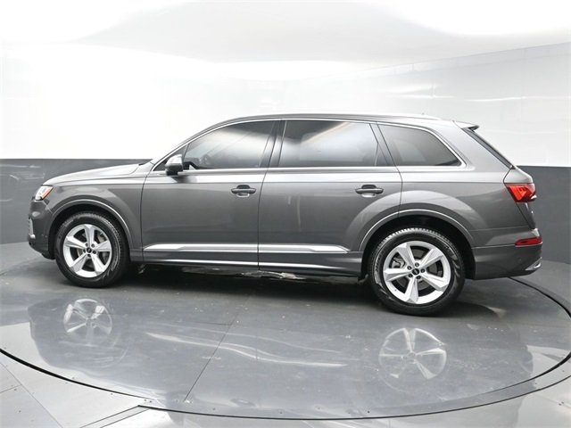 2023 Audi Q7 55 Premium photo 4