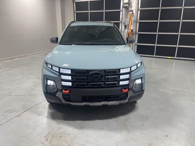 2025 Hyundai Santa Cruz XRT photo 2