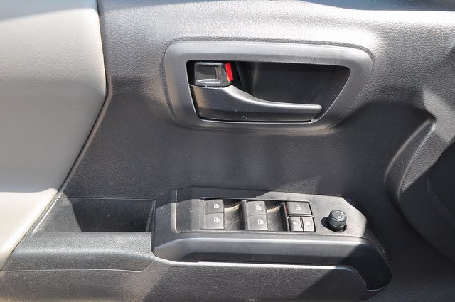 2023 Toyota Tacoma SR 4x4 Double Cab photo 12
