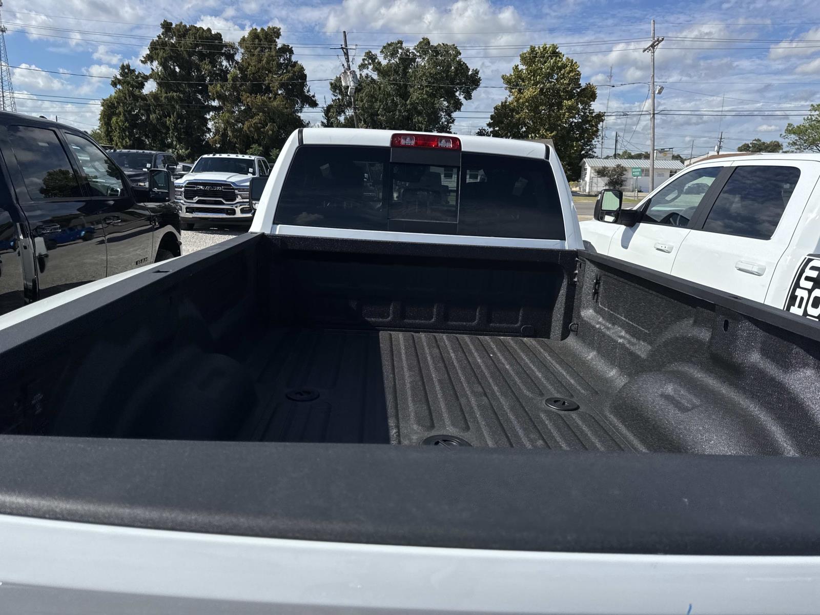 2026 Ram 3500 Tradesman photo 4