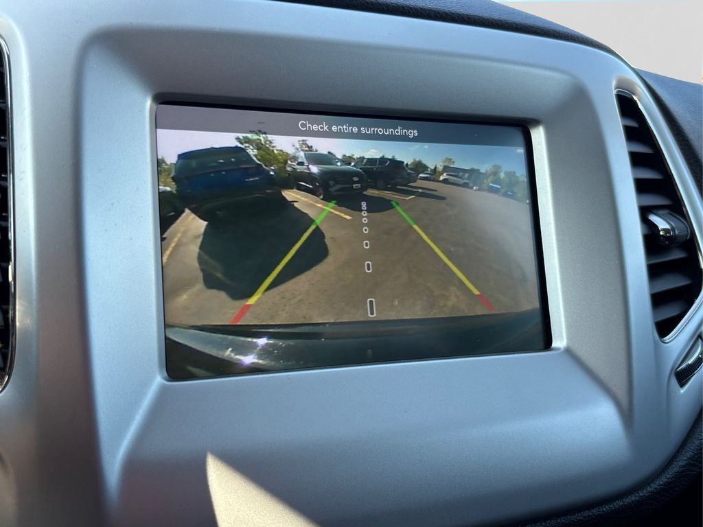 2019 Jeep Compass Sport photo 23