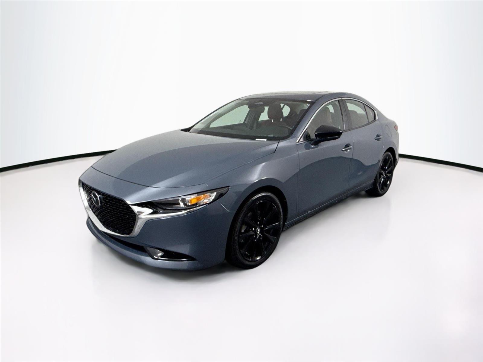 2024 Mazda Mazda3 2.5 s Carbon photo 2