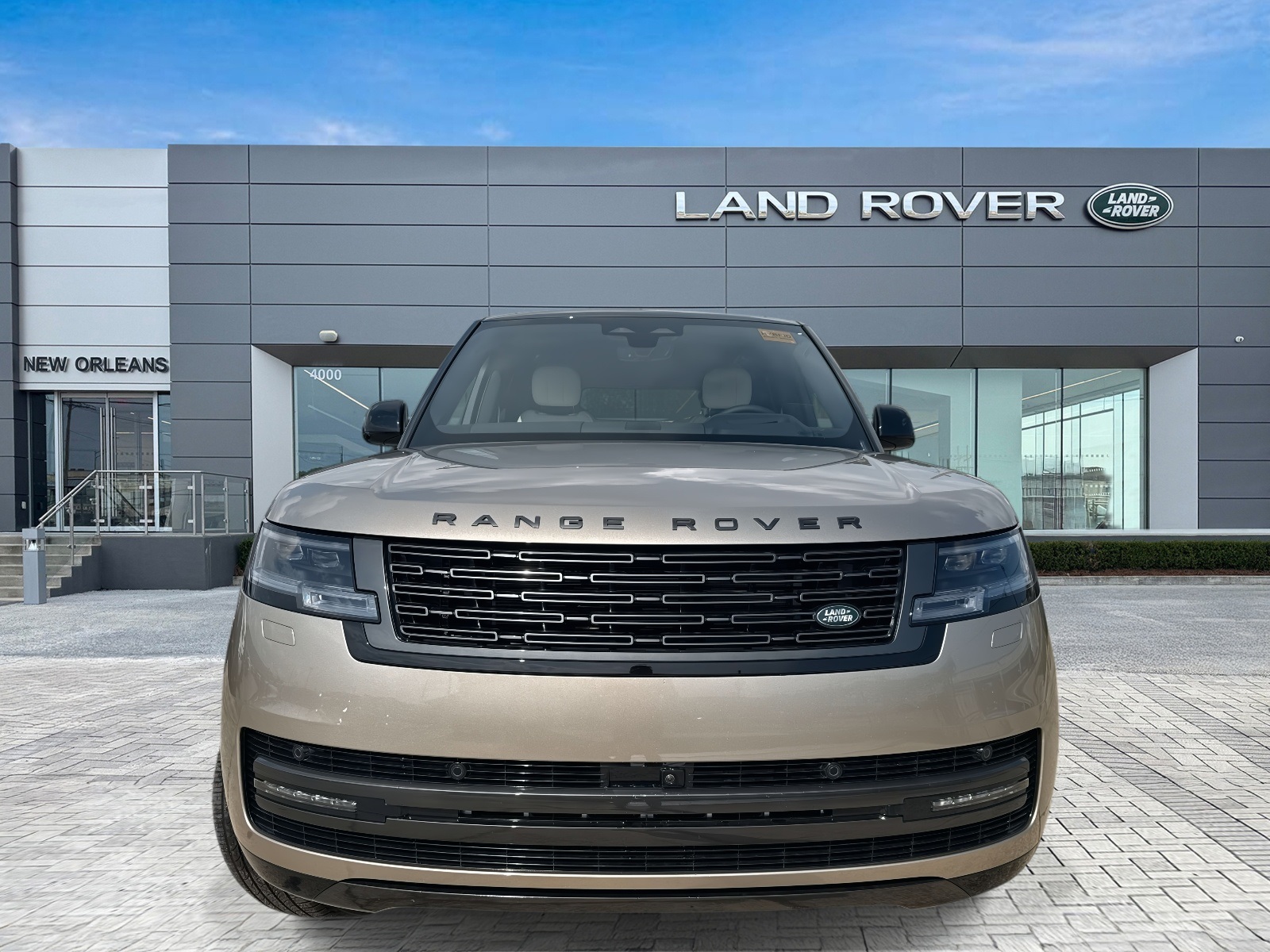 2025 Land Rover Range Rover SE photo 4