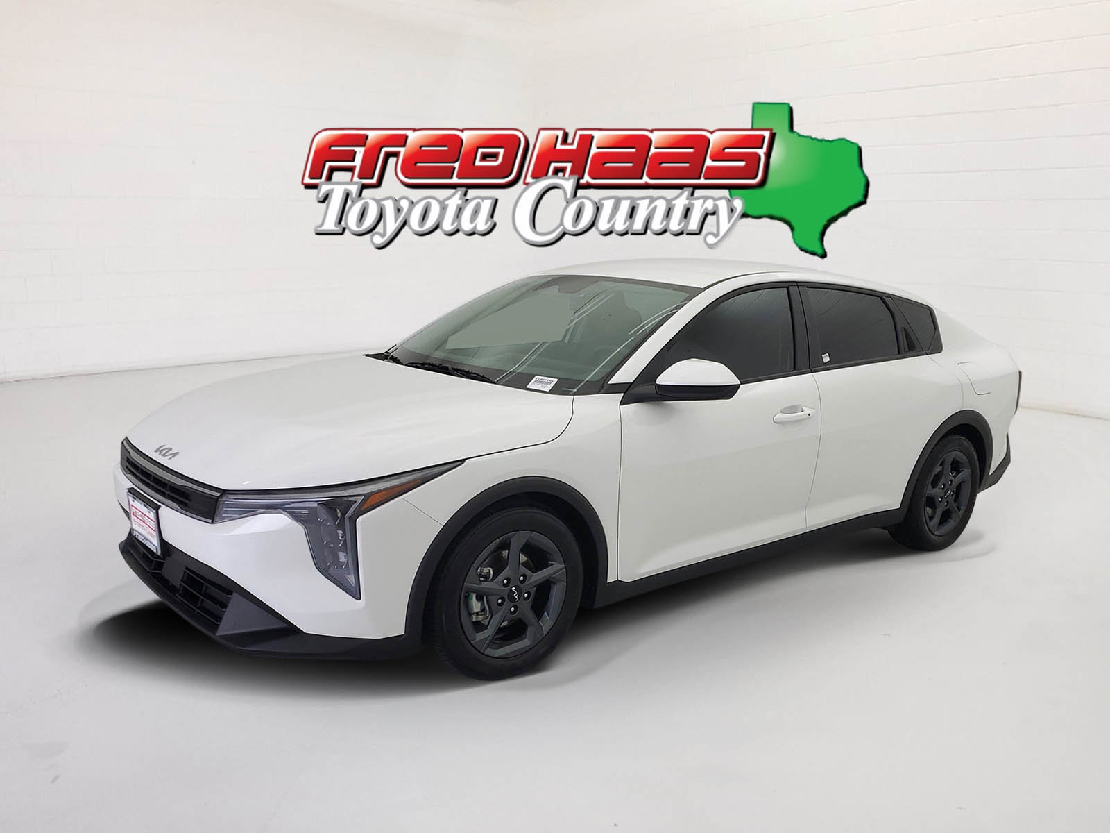 2025 Kia K4 LXS's photo