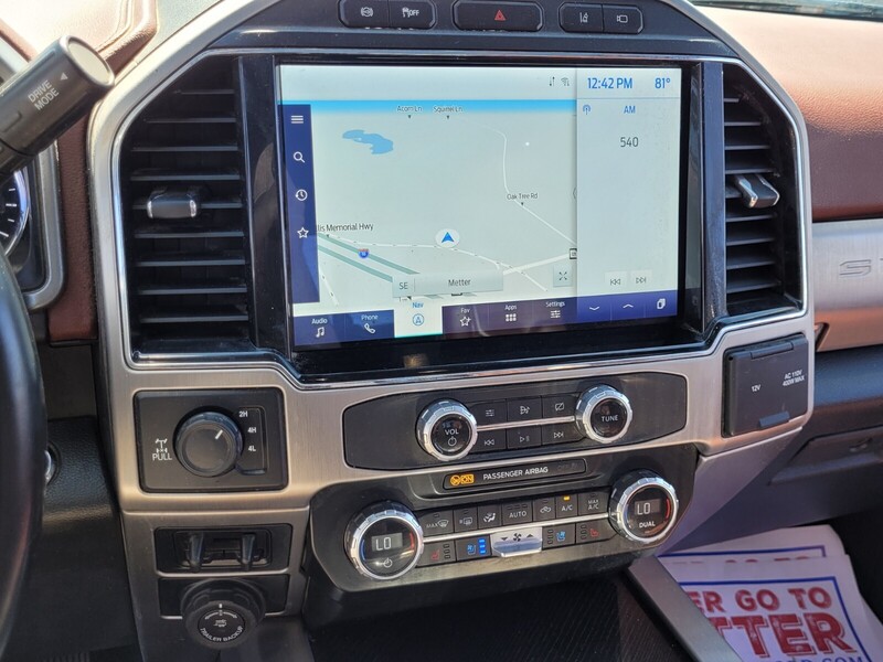 2022 Ford F-350 Platinum photo 19