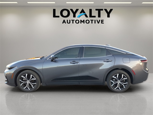 2023 Toyota Crown Limited photo 2